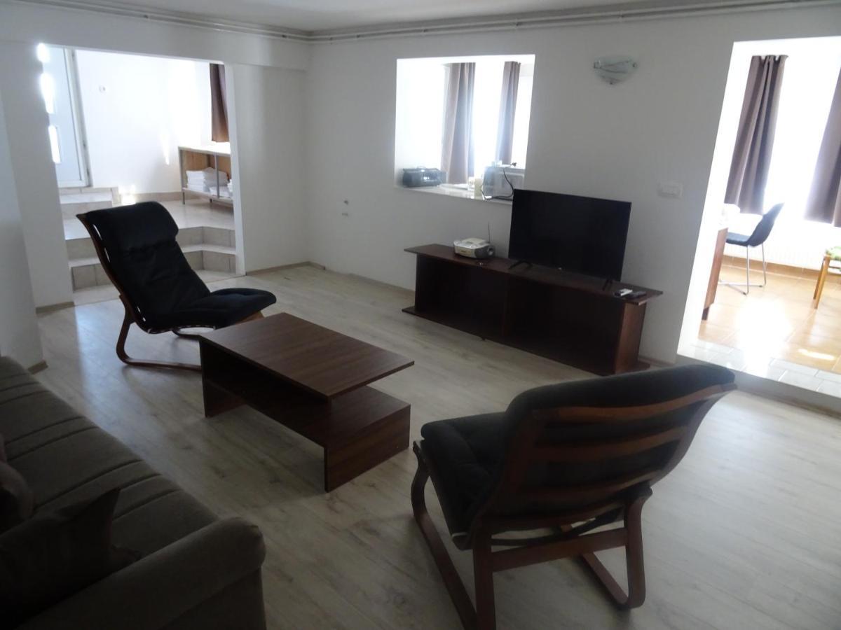 Apartman Marija カスタヴ エクステリア 写真